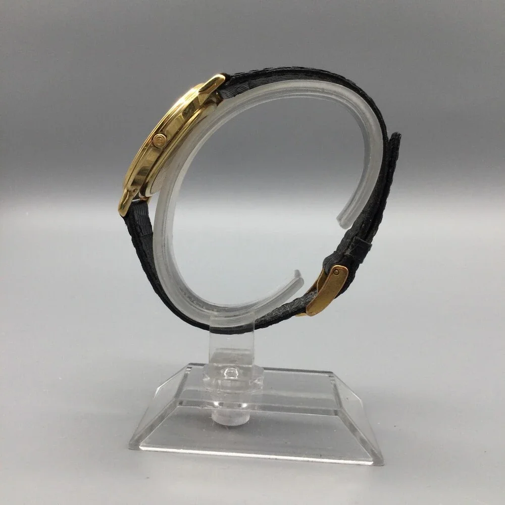 Gucci Black Dial Gold-Tone Roman Numeral Leather Strap Watch - Picture 3 of 14